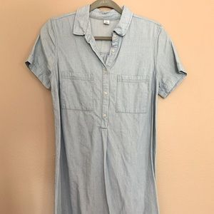 Old Navy women’s dress. Mock Jean material.